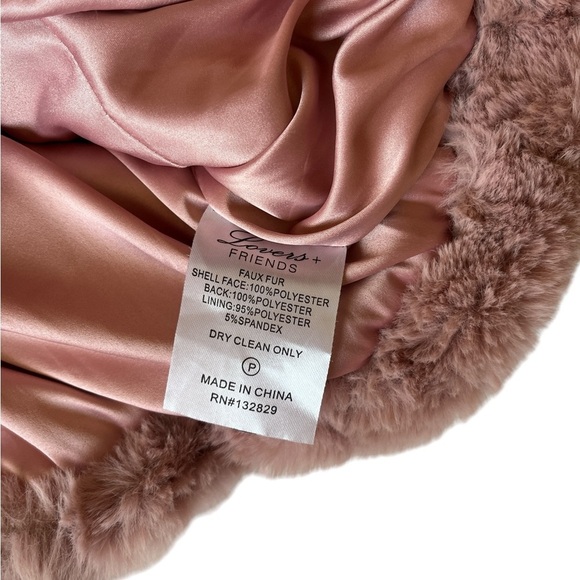 Lovers and Friends Teagan Faux Fur Sweater in Rosehip Size M - Picture 6 of 8